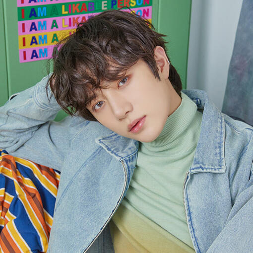 Beomgyu's current profile picture on BigHit's website.