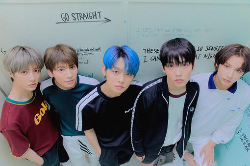 A group photo of TXT from the Sanctuary version of The Dream Chapter: MAGIC.