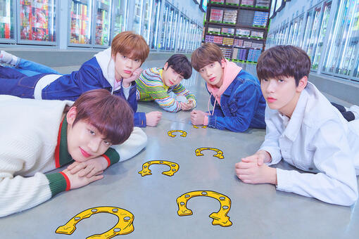 A group photo of TXT from the Concept Photo 1 version of The Dream Chapter: STAR.